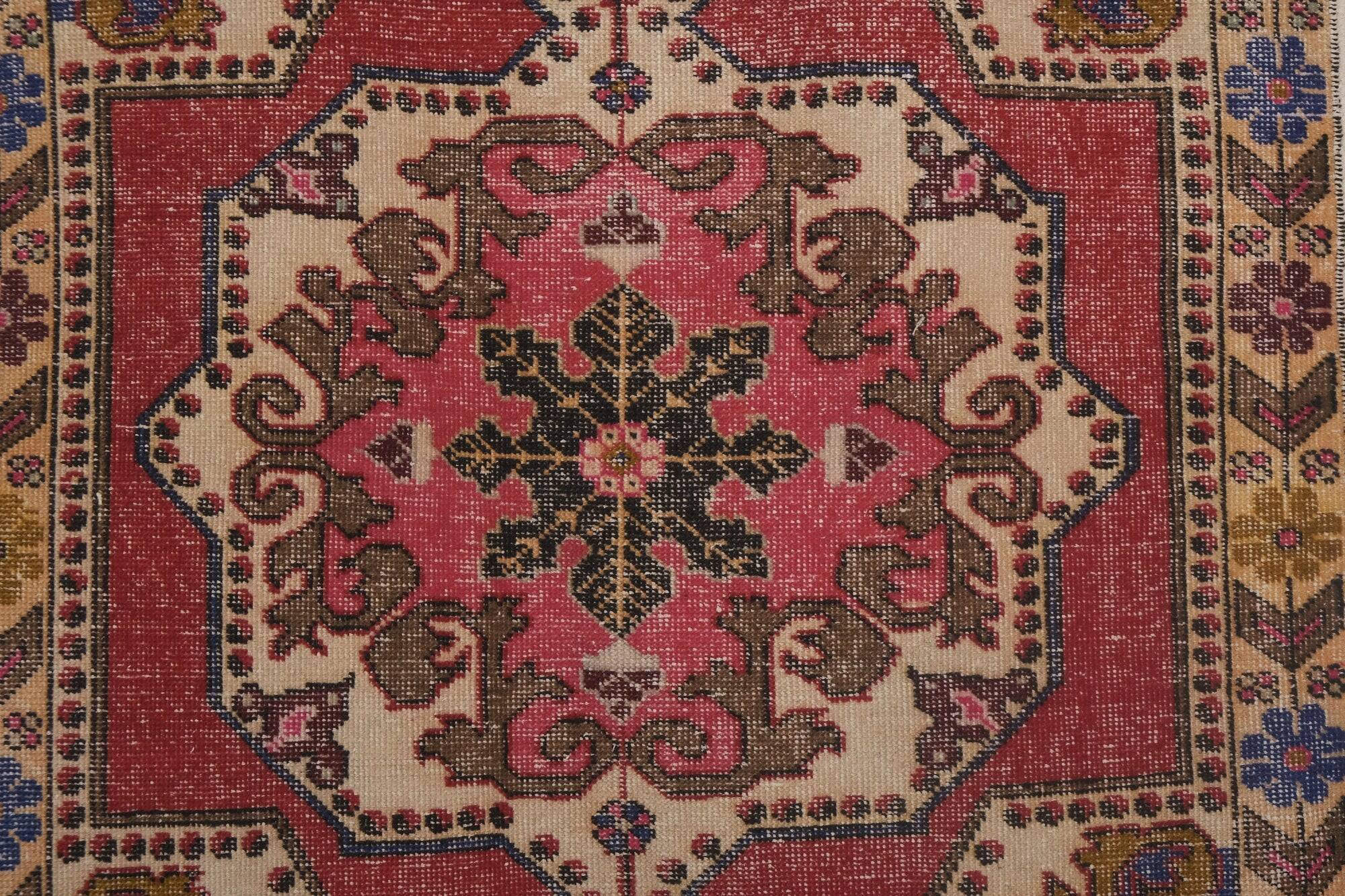 Vintage Turkish handmade rug 143x216 cm