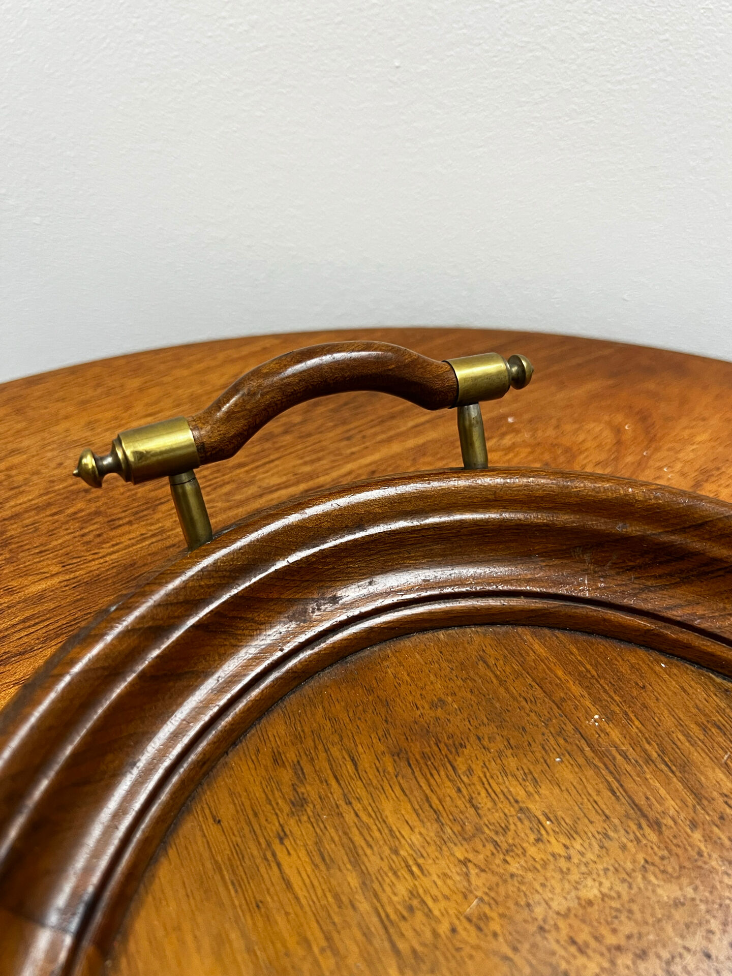 Wood and brass plateau 196