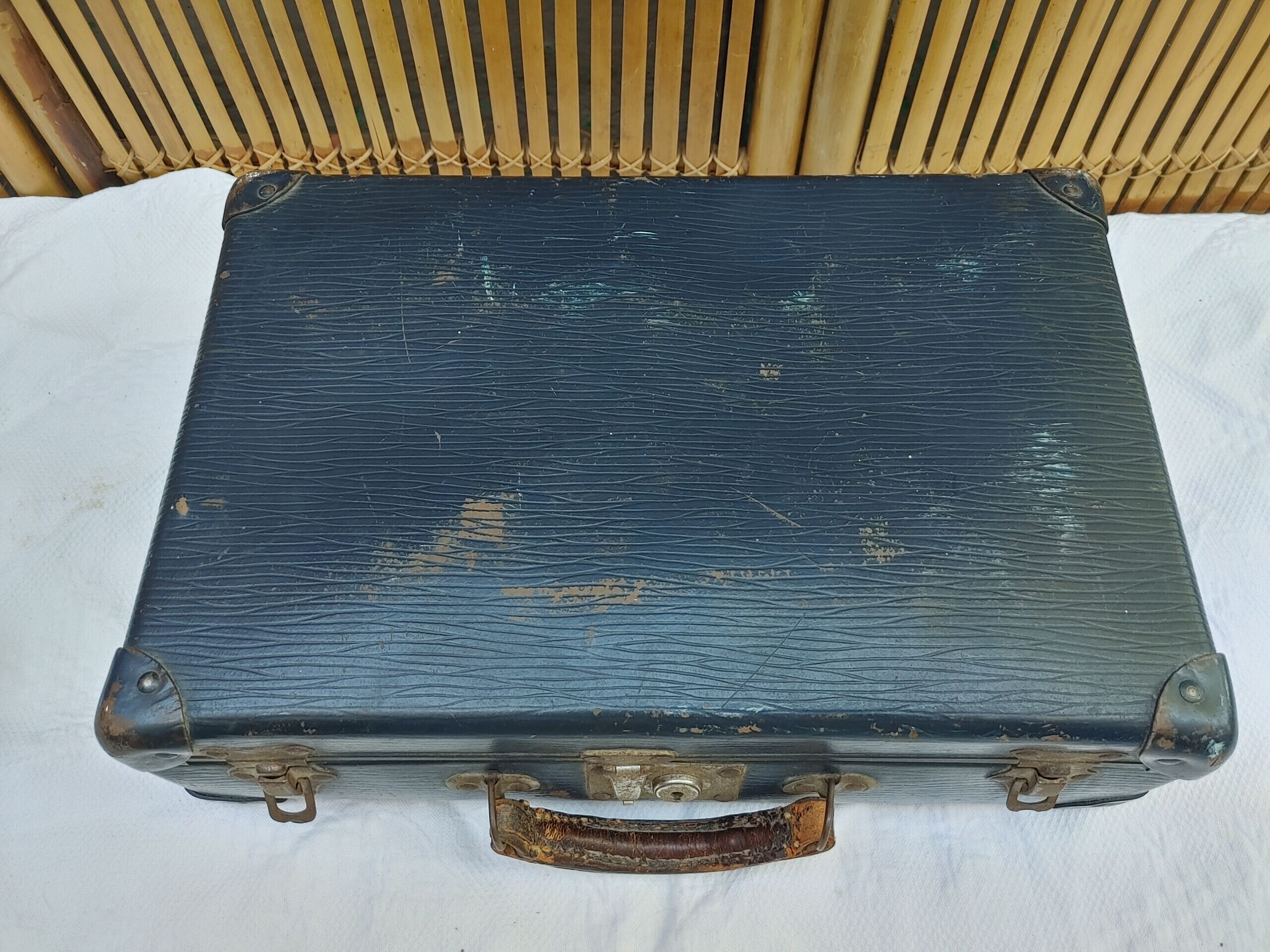 Old suitcase “the favorite” with a paper interior - 1930s/40s
