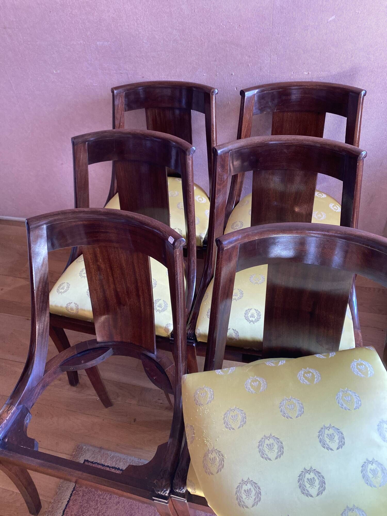 6 mahogany gondola chairs.