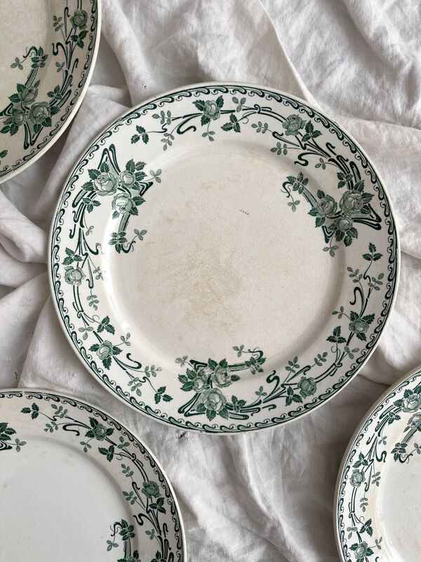 4 assiettes plates en terre de fer ''Rosa'' Boch Freres Keramis BFK