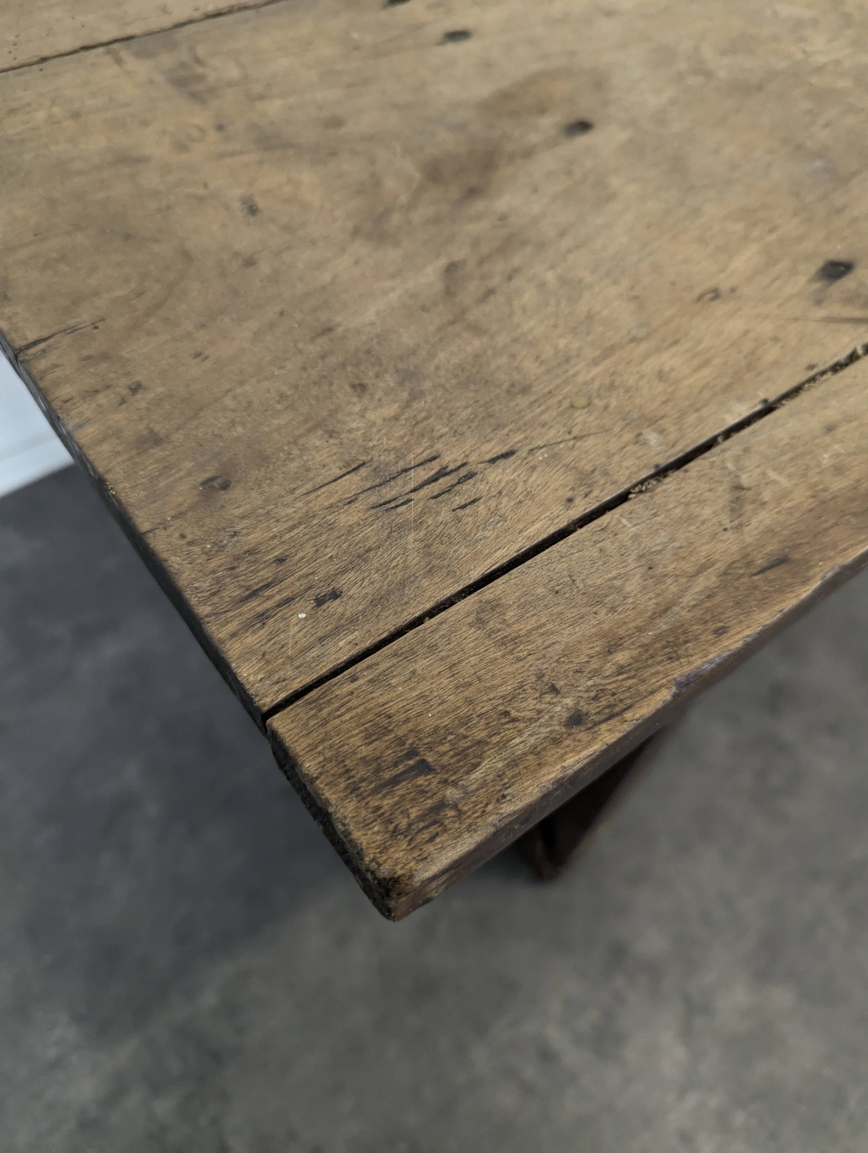 Table de ferme rustique