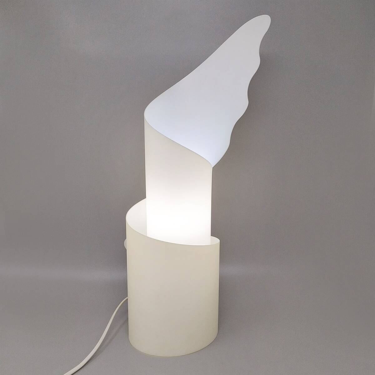 1980s Gorgeous Slamp "Wings - Ali" Table Lamp Designed by Riccardo Raco for