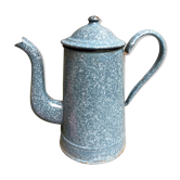 Old enamelled coffee maker