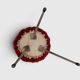 Tabouret tripode vintage "Moumoute" rouge – Pelfran – Années 60
