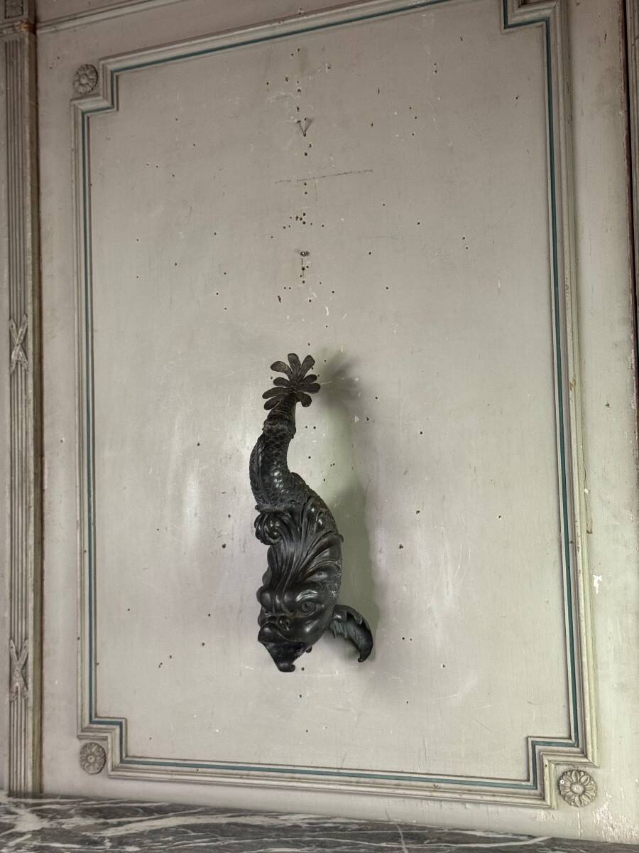 Réservoir de fontaine en plomb, dauphin mythologique XVIIIème siècle