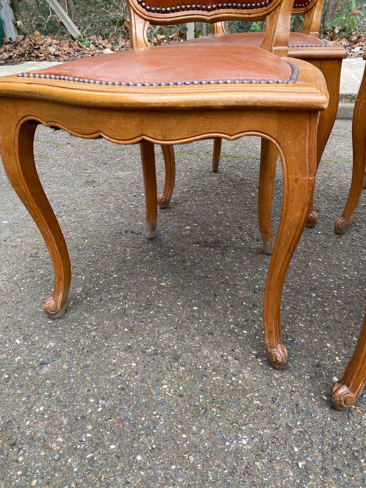 6 solid wood and leather chairs in Louis XV style