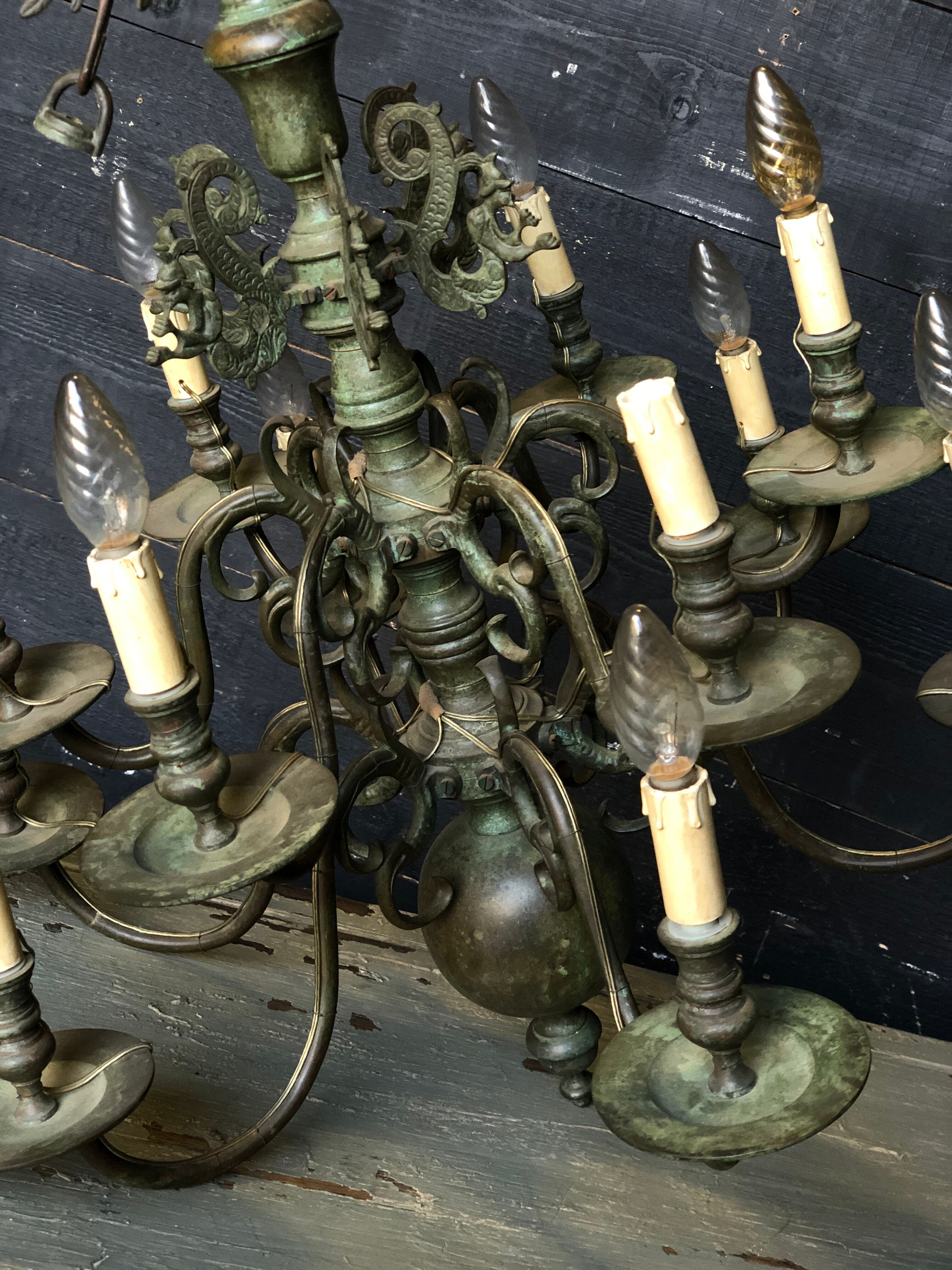 Lustre en bronze