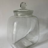 Confectioner's jar, marshmallows and caramels