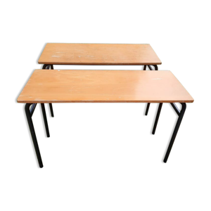 Deux tables pupitre d'école