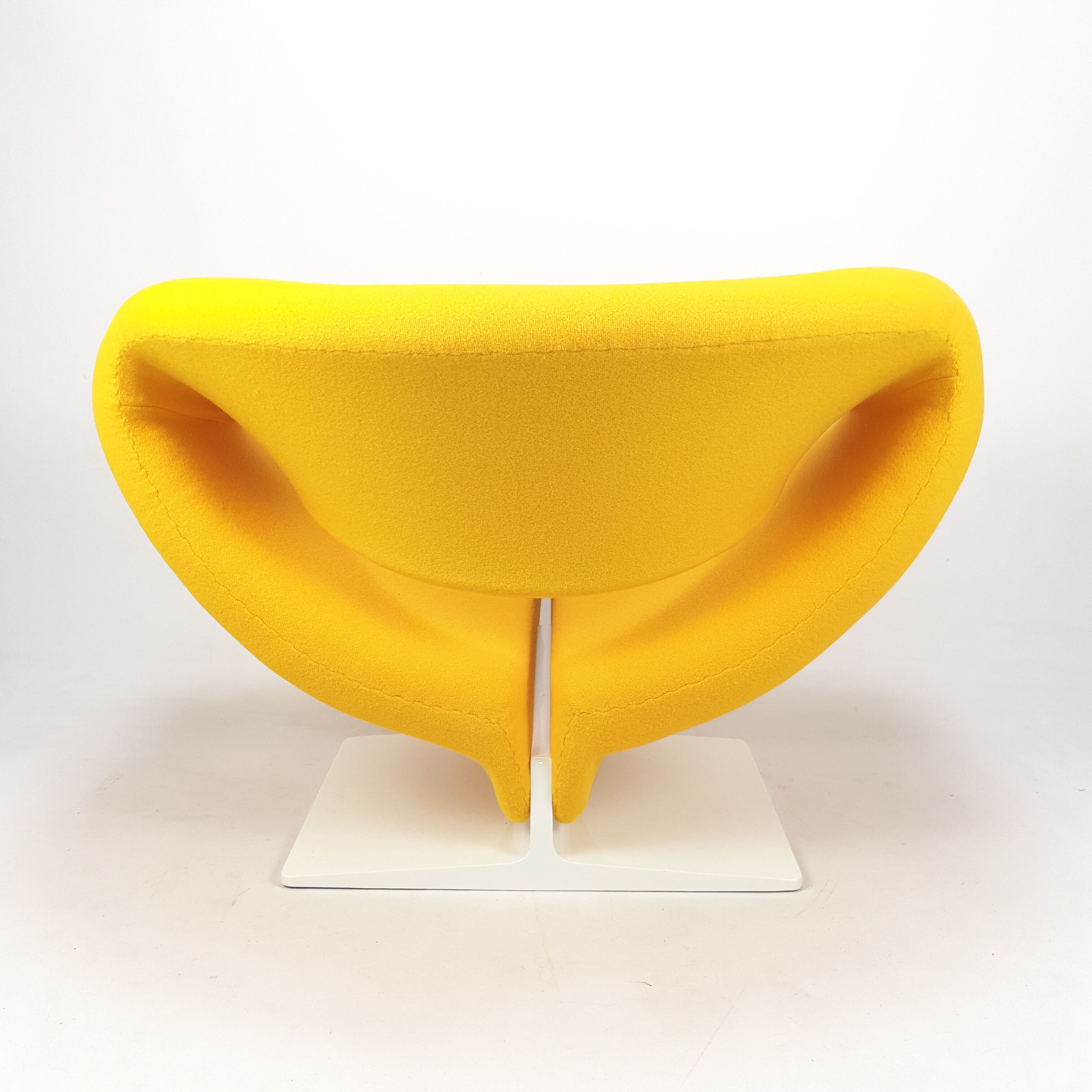 Ribbon Chair by Pierre Paulin for Artifort, 1960's