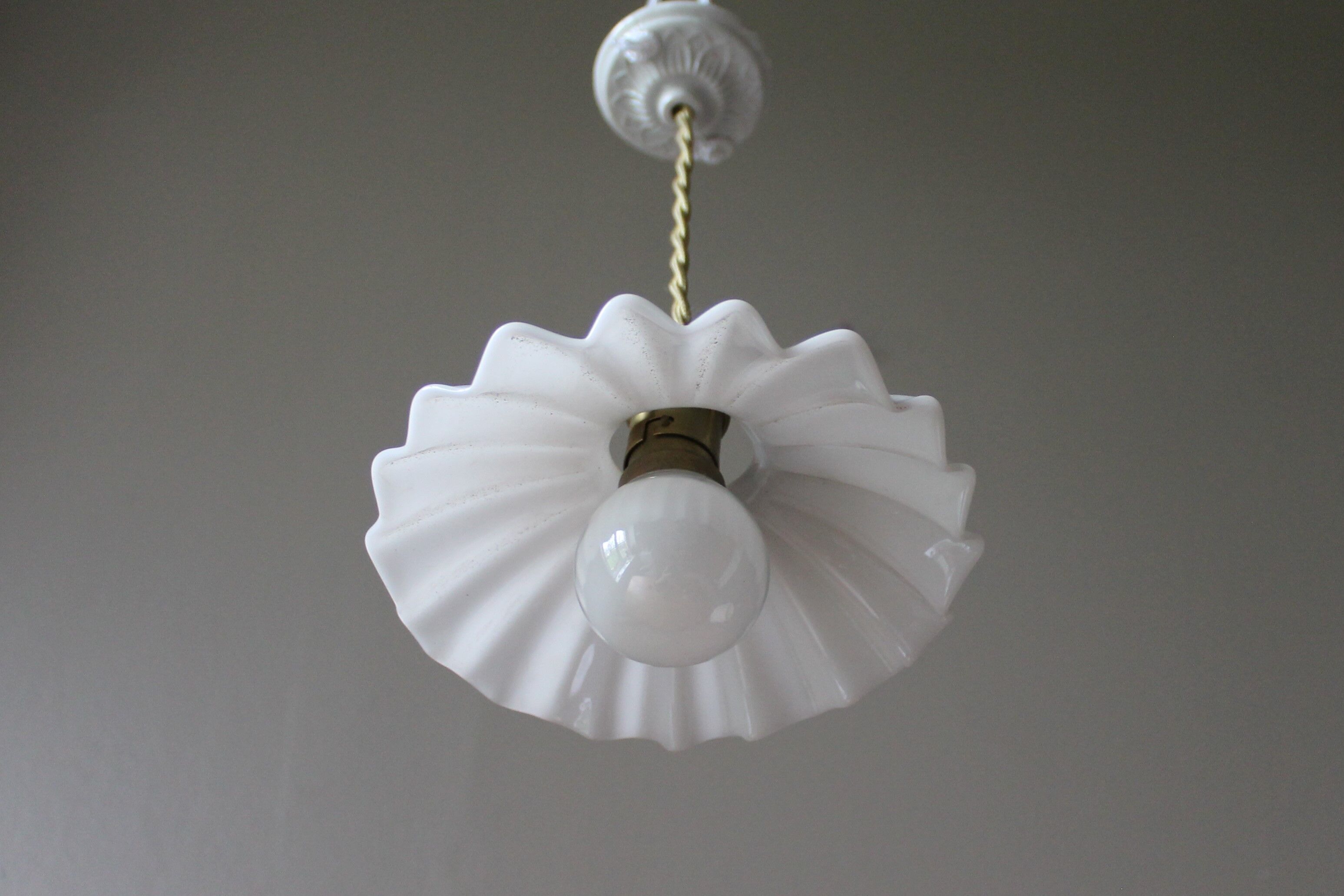Vintage pendant lamp in opaline