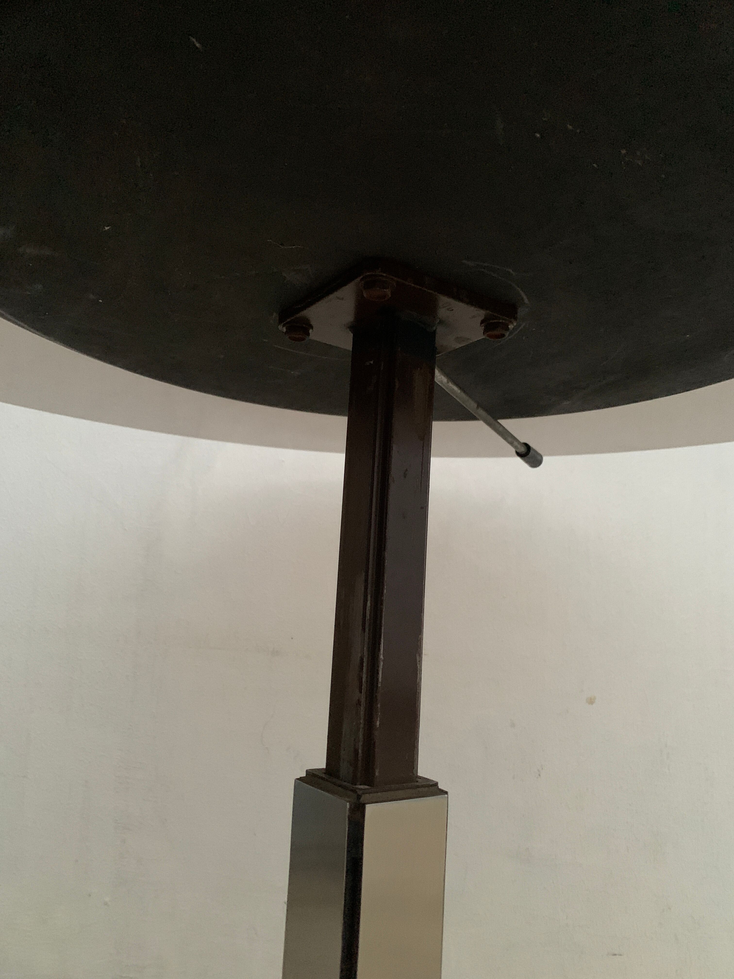 Table basse ajustable en table de séjour en inox avec verre fumé, 1970