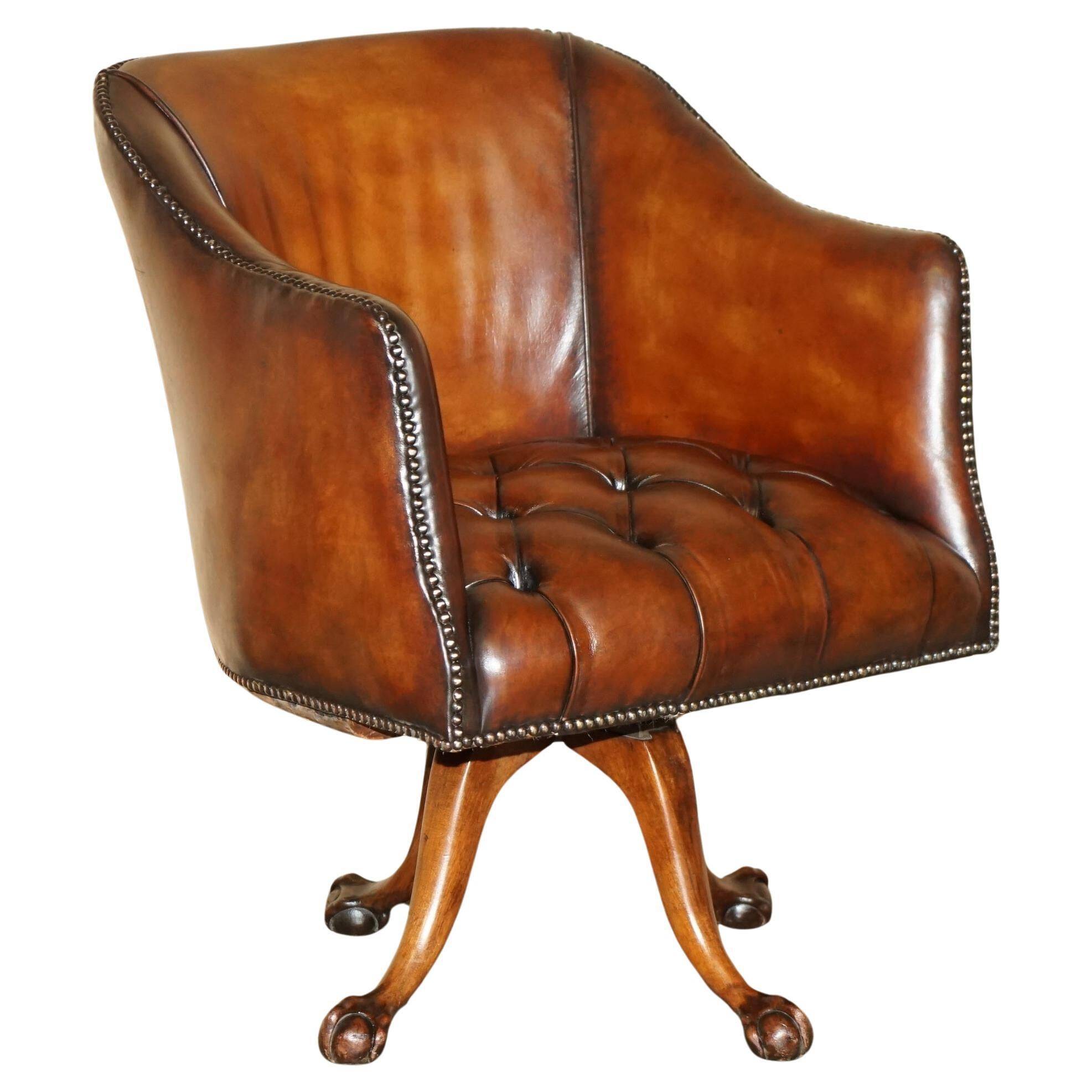 Fauteuil capitaine Chesterfield victorien restauré