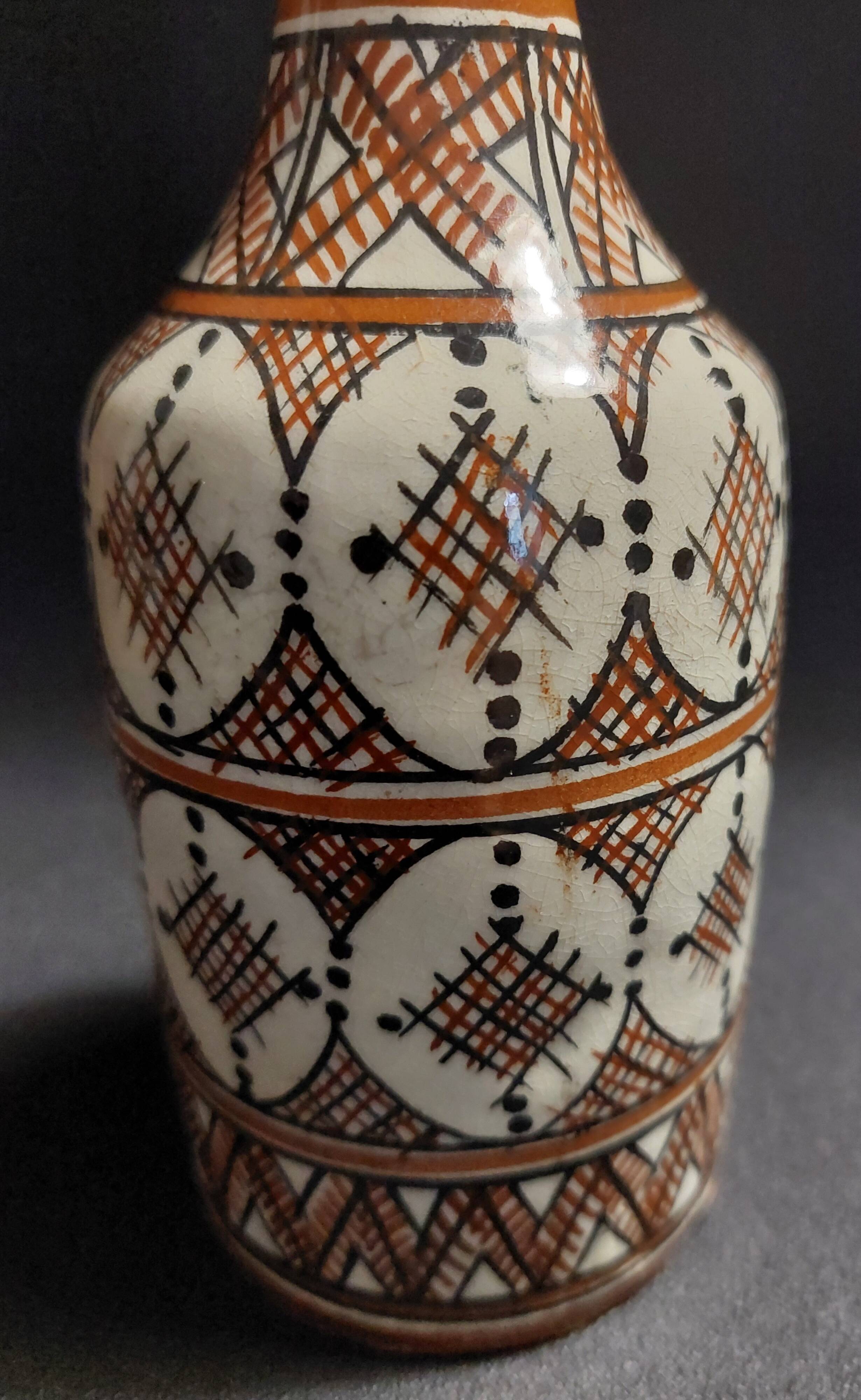 Vintage ceramic vase Morocco Safi signed