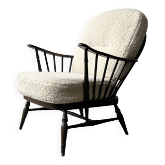 Vintage Mid-Century Ercol model 994 ‘Golden Dawn’ Windsor armchair