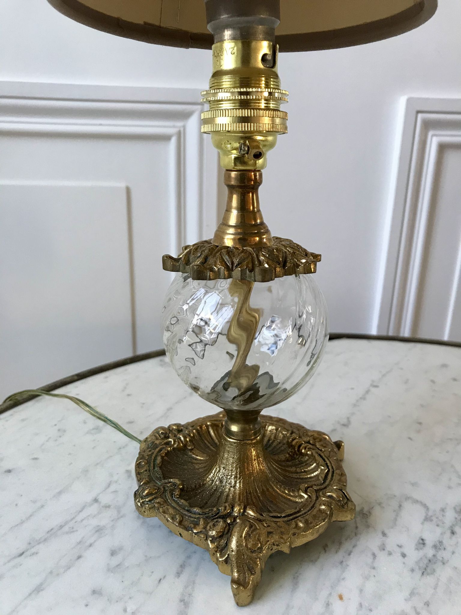 Pair of table lamps in bronze and glass early twentieth century