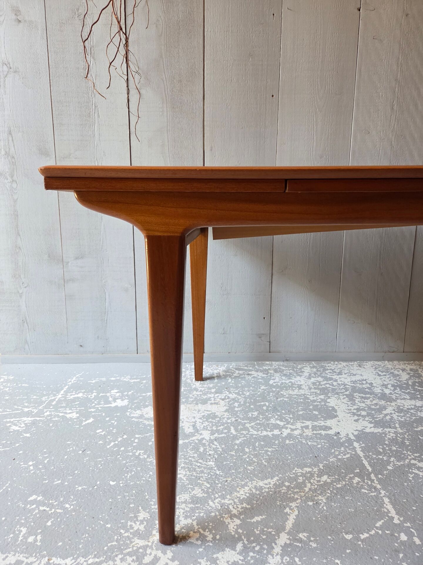 Scandinavian table