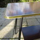 Table d'appoint ou desserte vintage plateau formica couleur bois