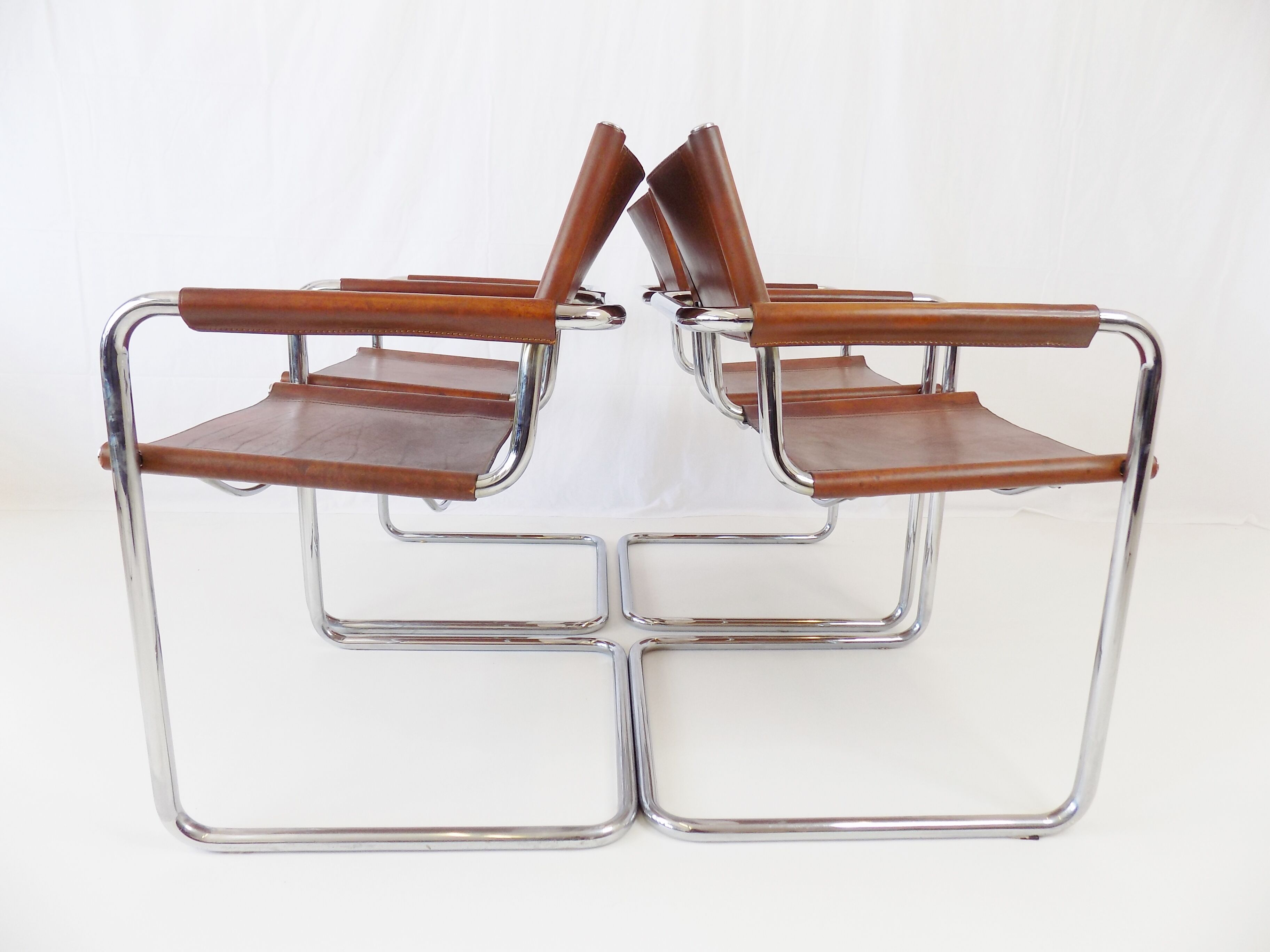 Matteo Grassi MG5 set of 4 leather cantilever chairs