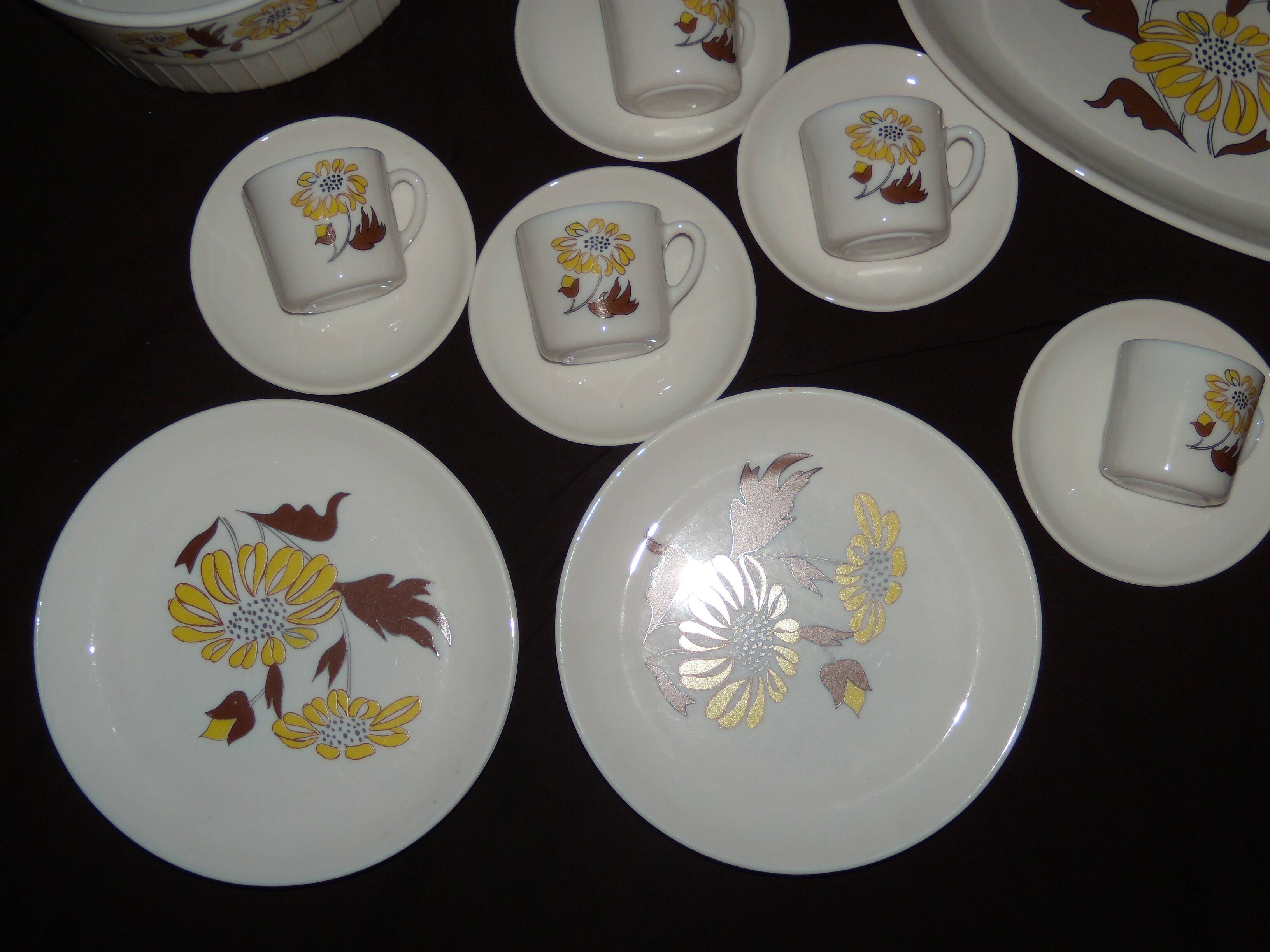 Sovirel vintage dinnerware set with yellow and brown daisy decor 21 pieces