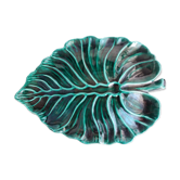 Plat en forme de feuille verte