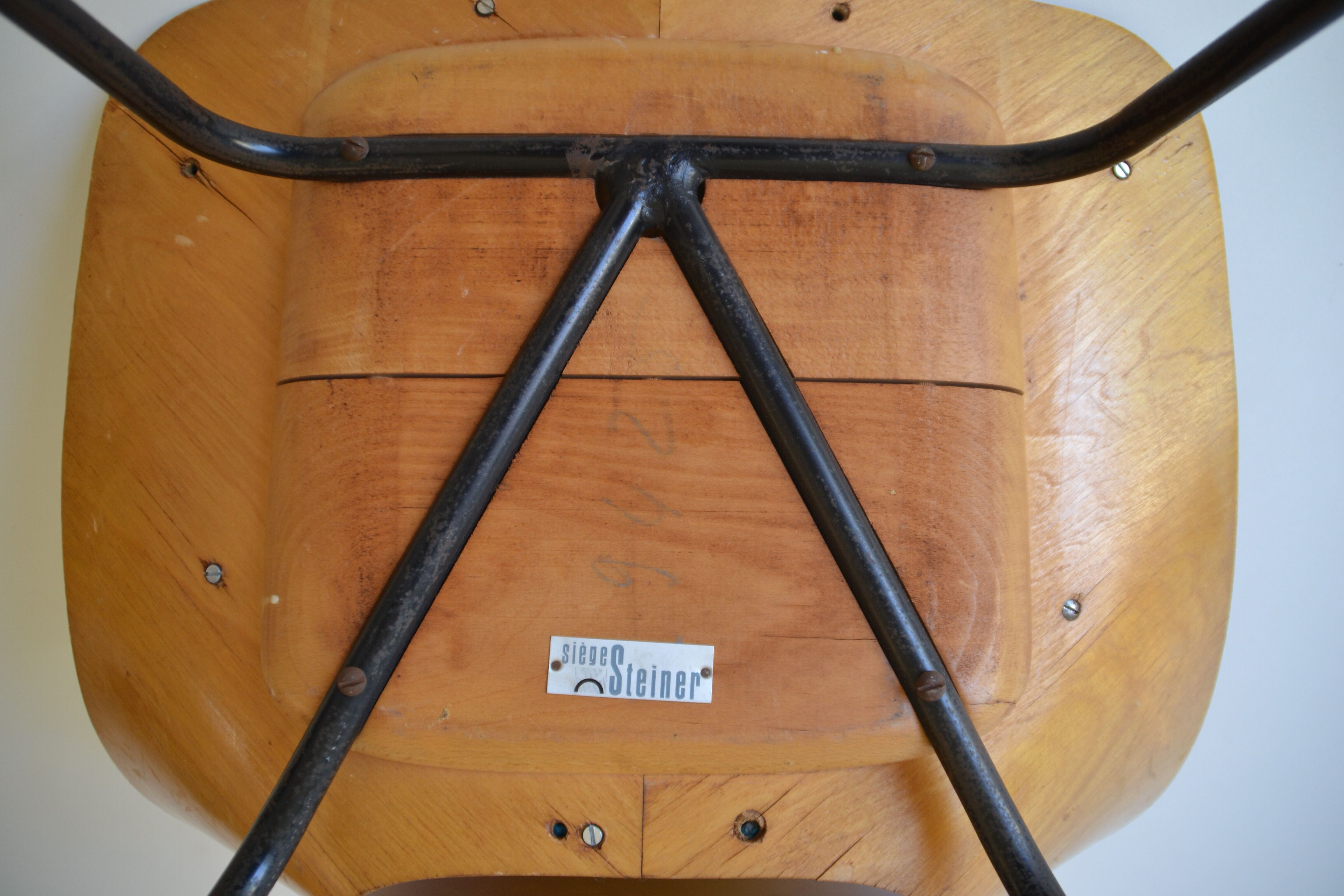 Chaise "Tonneau" par Pierre Guariche pour Steiner, 1954