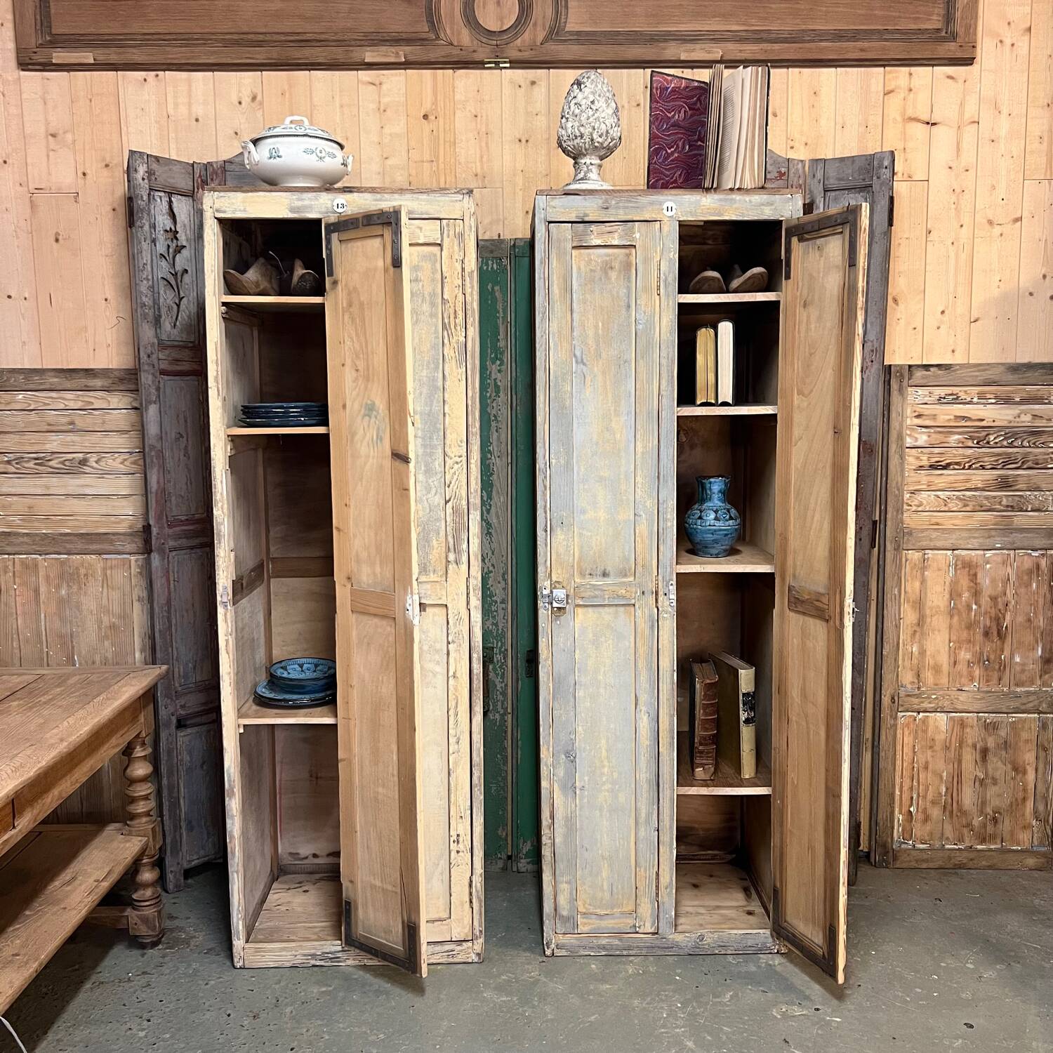 Patinated workshop locker N.41