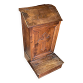 Ancien Prie-Dieu Armoire en bois avec Pupitre et croix en relief