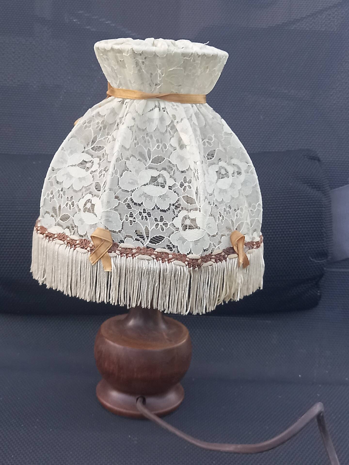 Table lamp