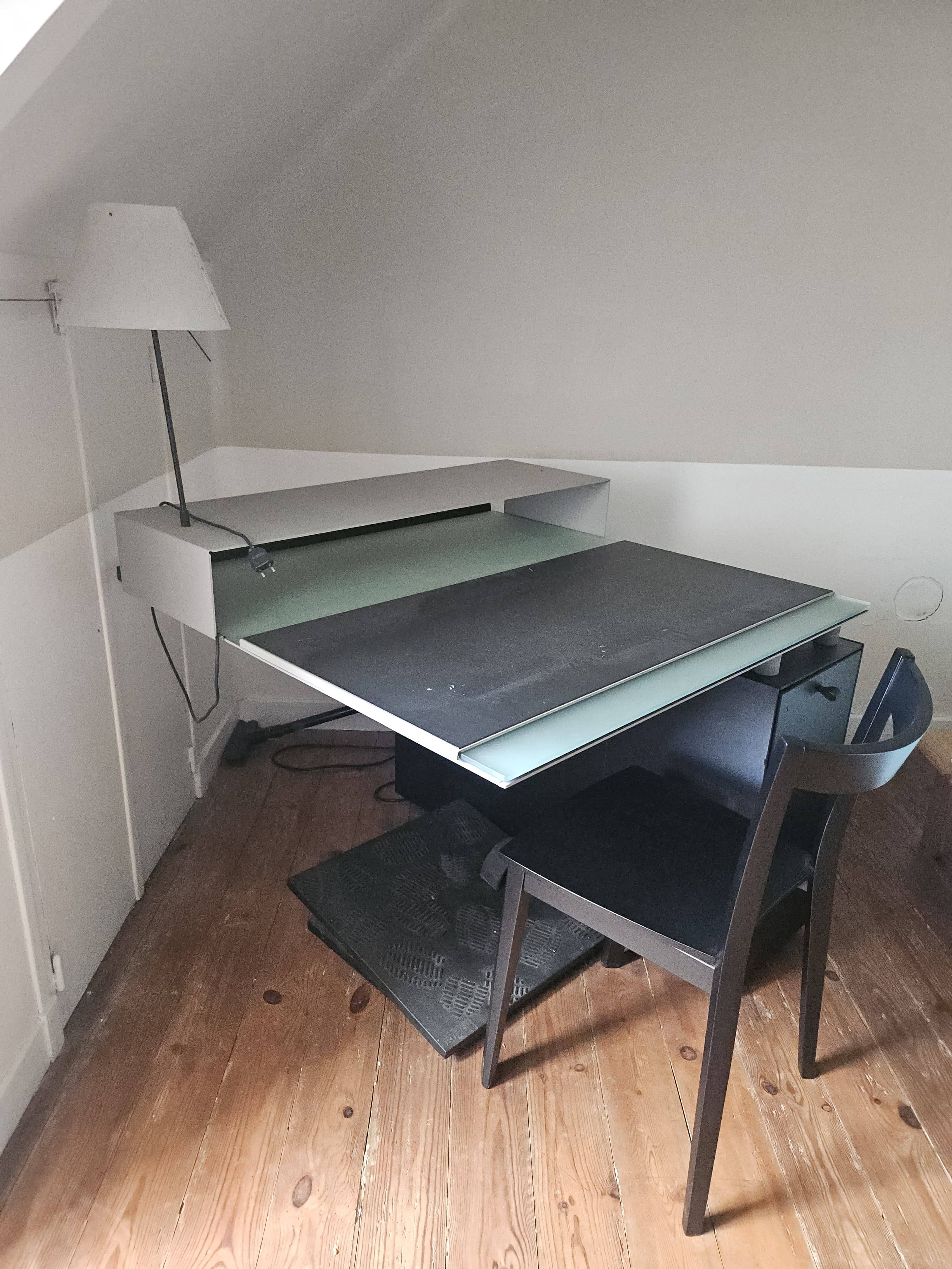 Bureau Bulo M2