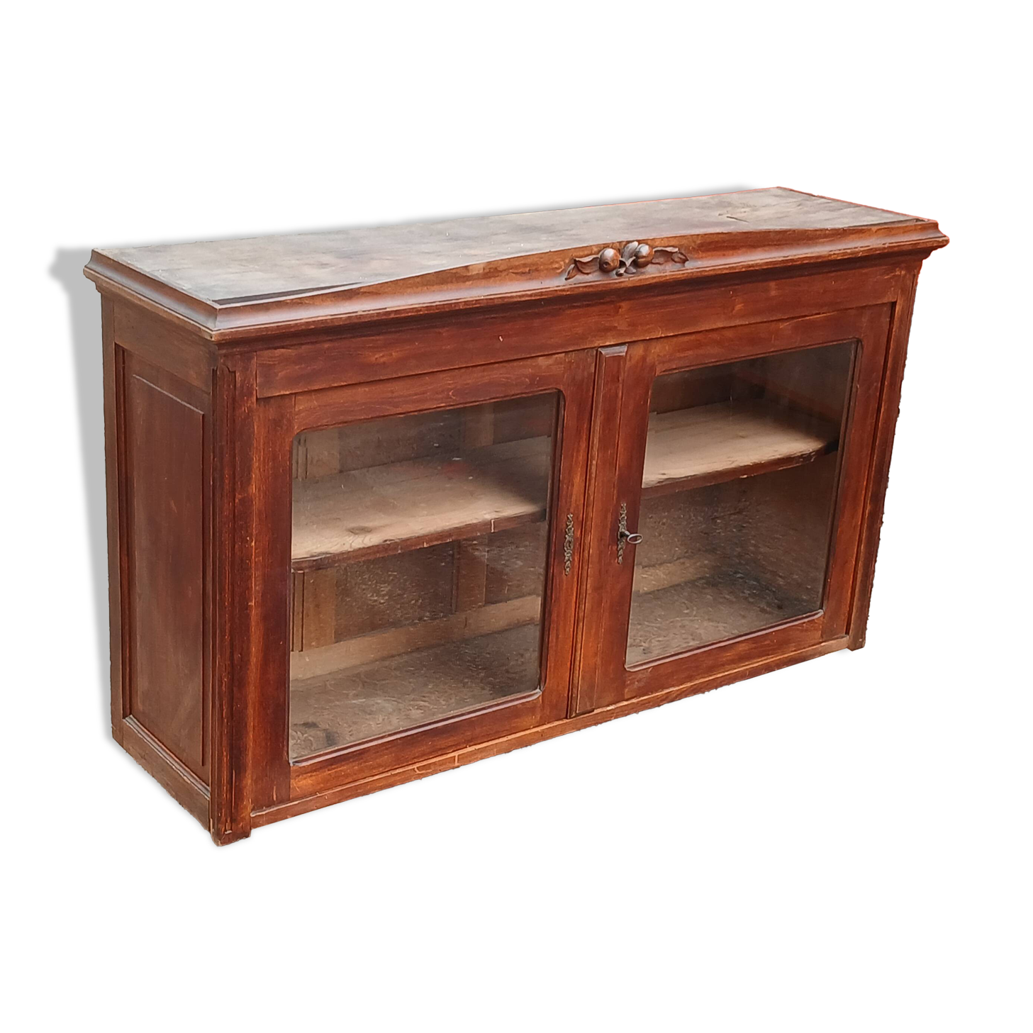 Dresser / display cabinet / sideboard top with beveled glass