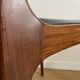 Chaise vintage bois et skaï noir