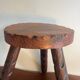 Tabouret tripode en bois