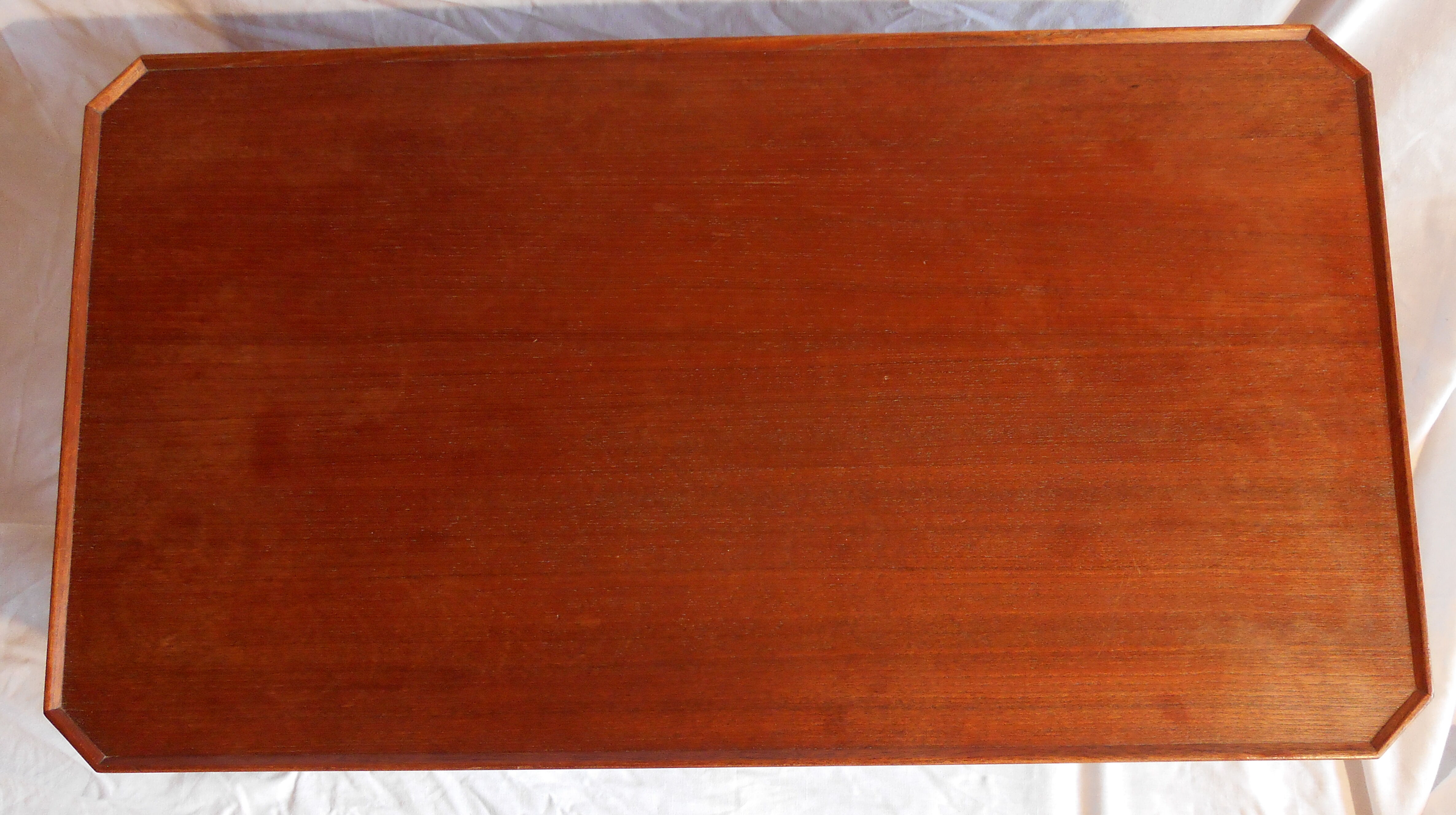 Coffee table mahogany