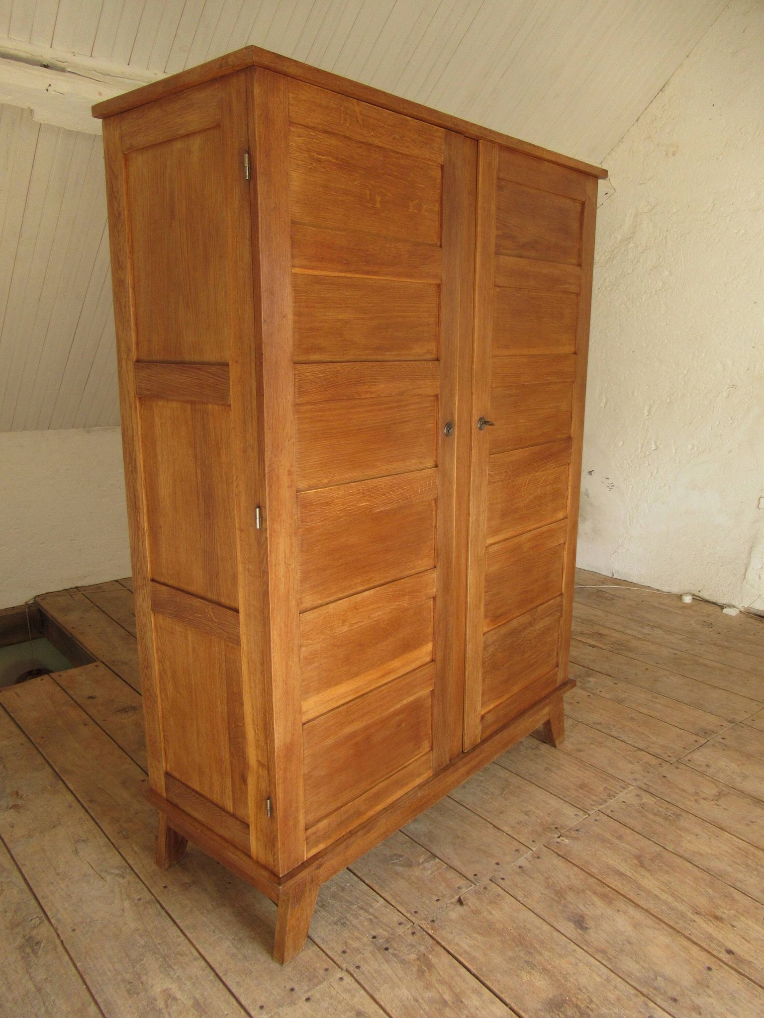 Armoire de René Gabriel.