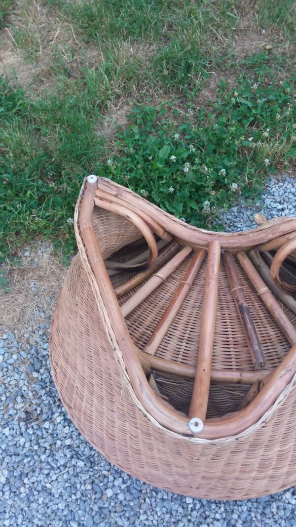 Fauteuil rotin et table basse rotin design des années 70