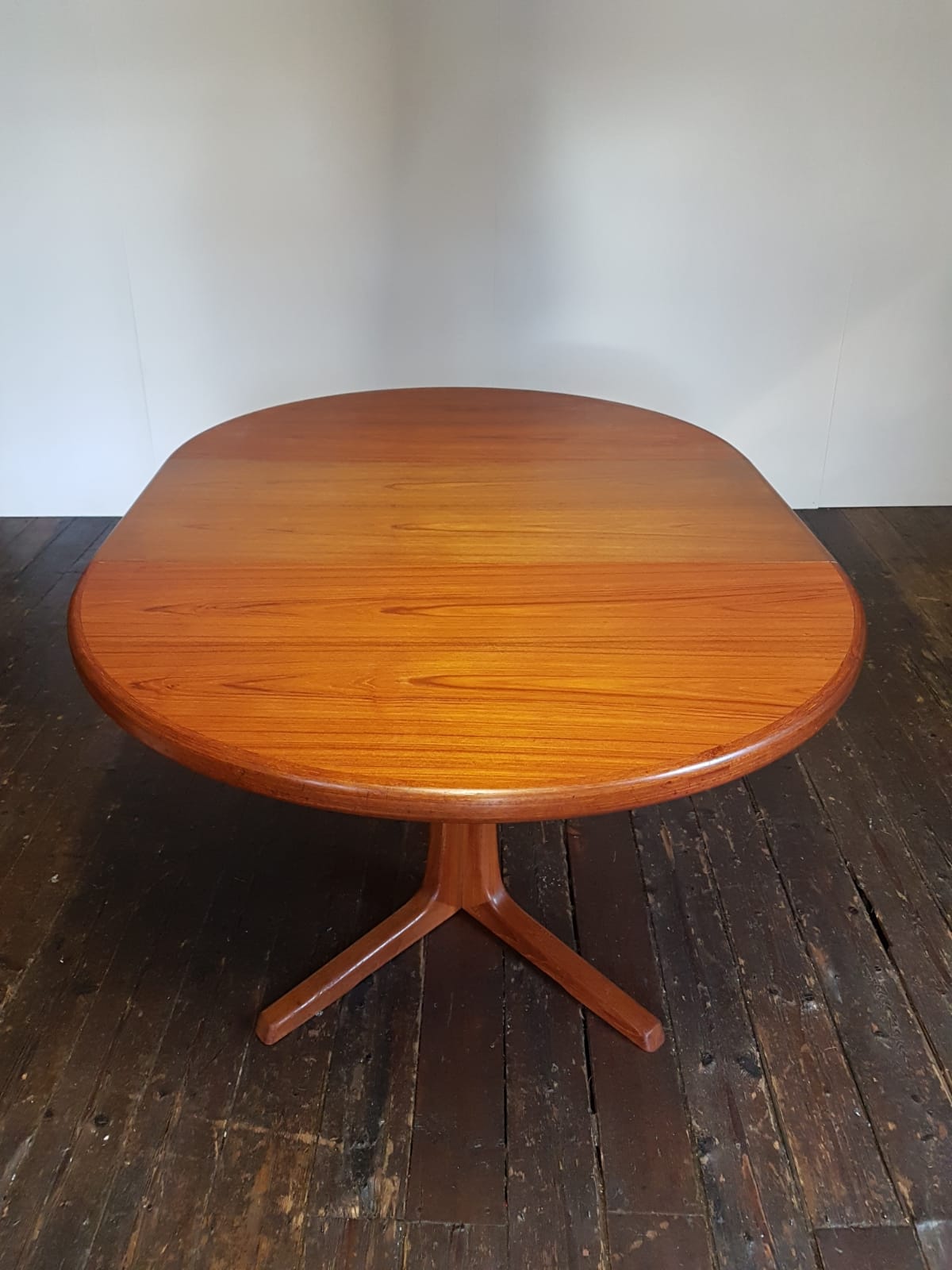 Table par Niels O. Møller pour Gudme Mobelfabrik