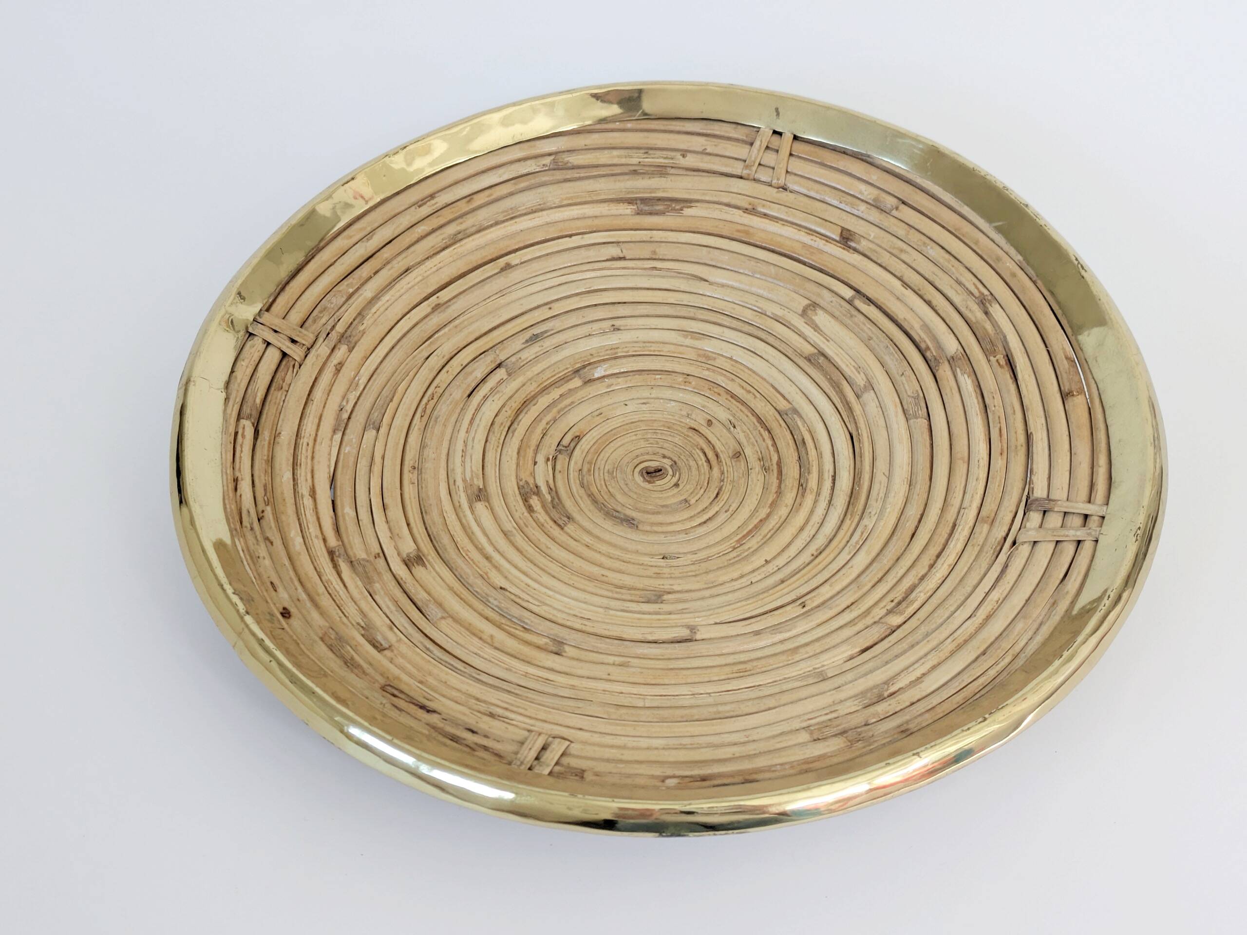 Round rattan and brass bowl, Italy 1970s, Gabriella Crespi style