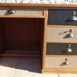 Grand bureau en bois à 5 tiroirs dessus simili cuir noir -Totalement relooké