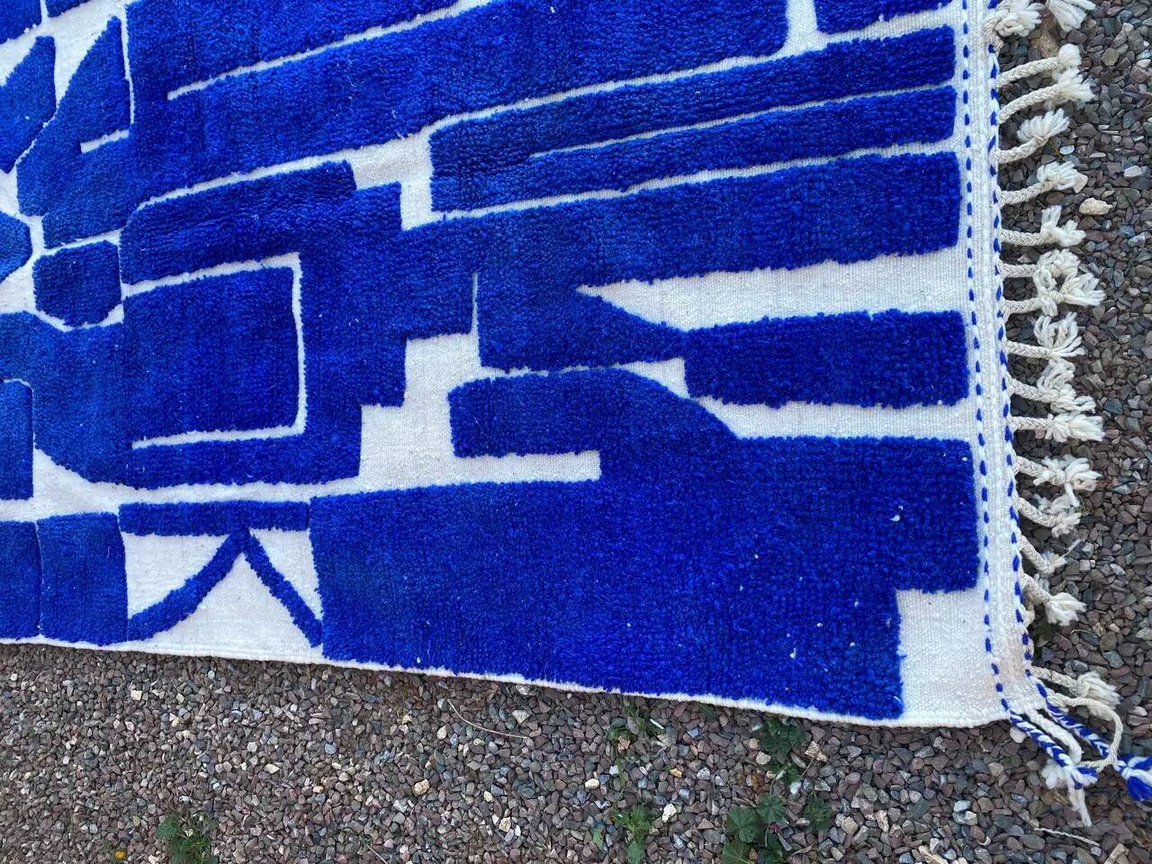 Unique natural wool Moroccan rug 2.5x1.5 m