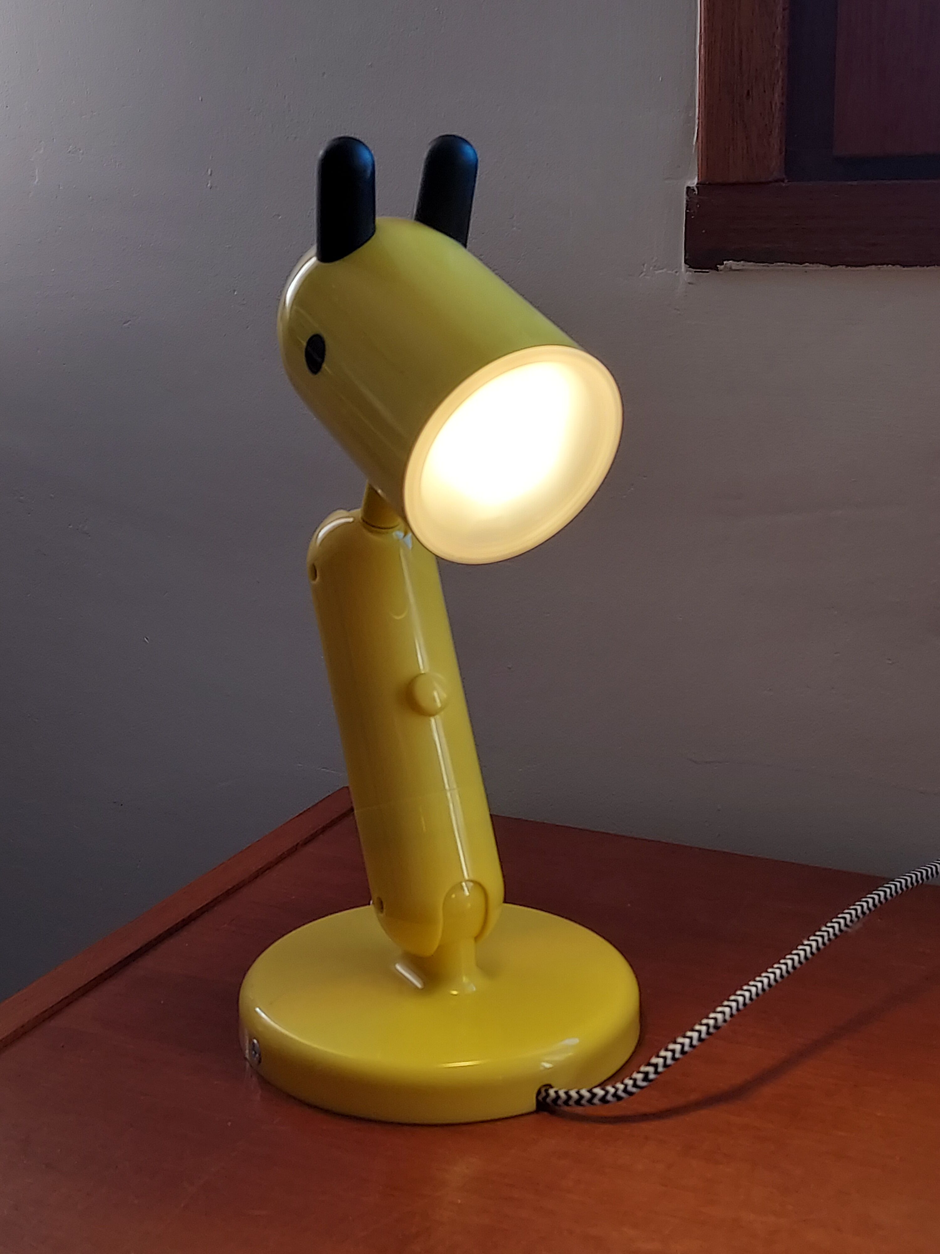 Ikea lamp applies Kruj yellow