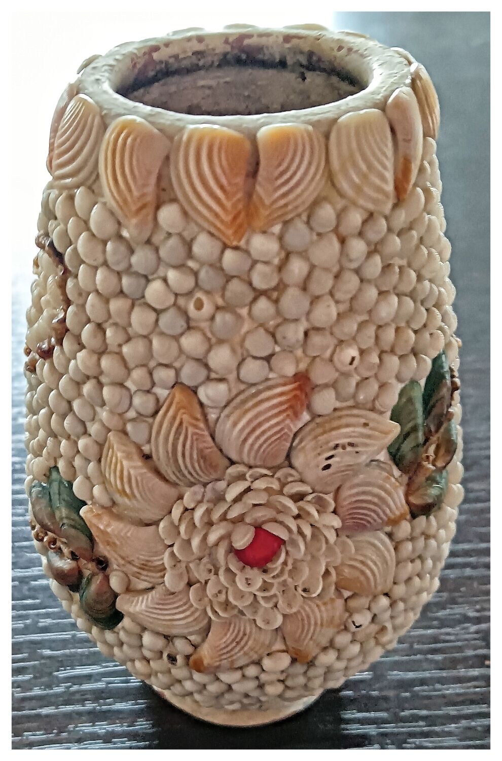 Shell vase