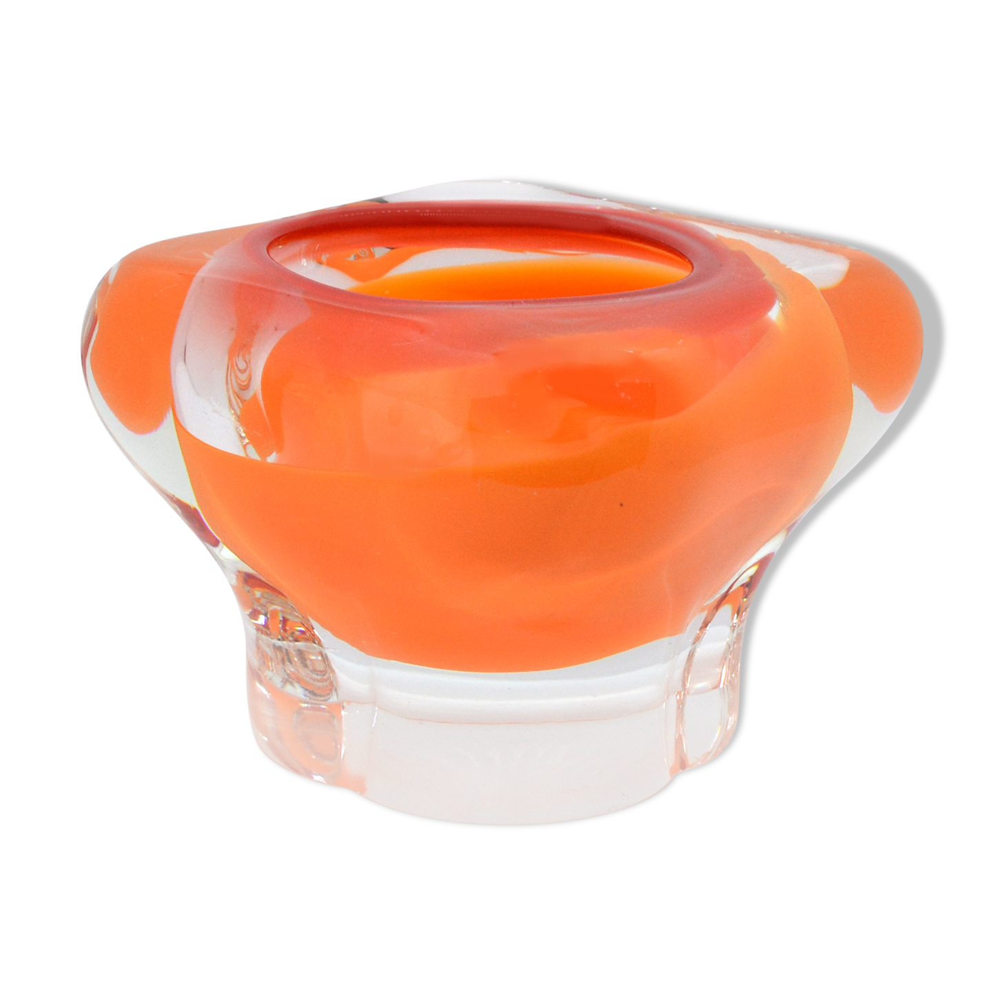 Organic ashtray bowl designed by Karel Wünsch, Czechoslovakia of the 1960s