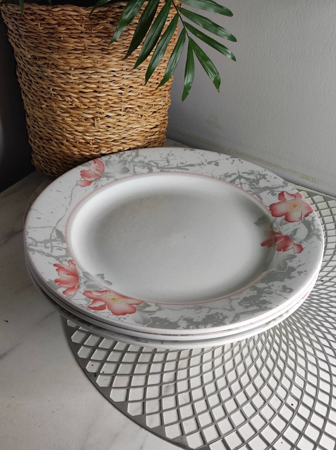 Sarreguemines porcelain dinner plates
