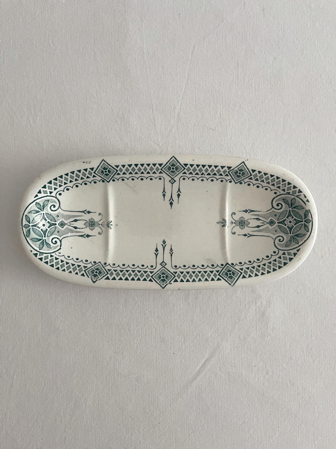 Porte savon terre de fer art nouveau KG Lunéville