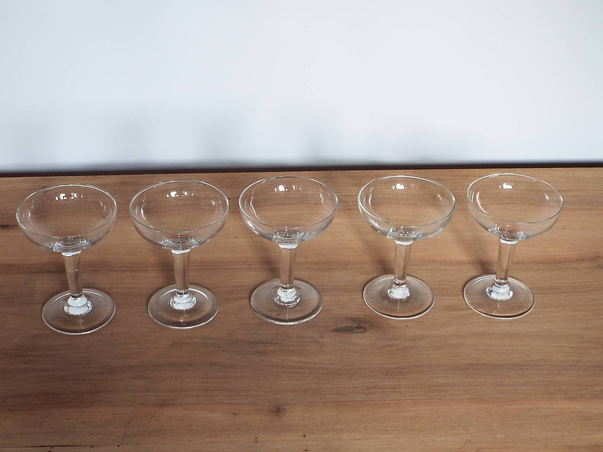 5 bistro champagne glasses