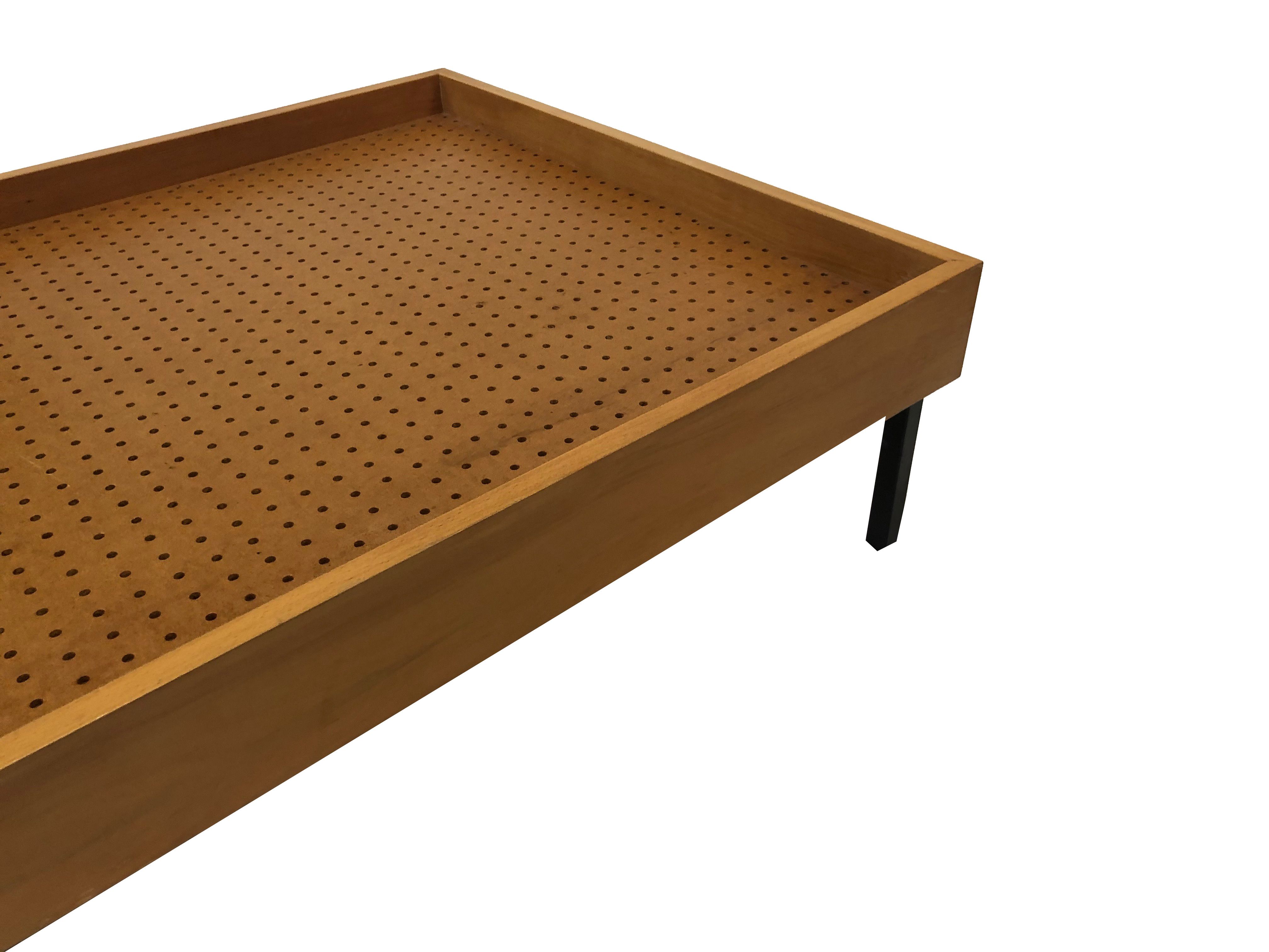 Lit d'appoint vintage en bouleau design métal années 60