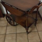 Desserte en bois sur roues