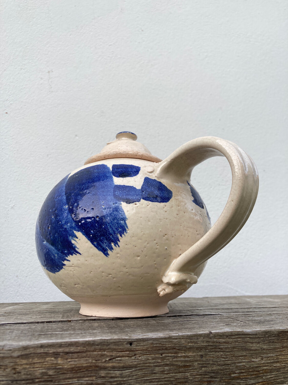 Teapot in blue and beige Japanese stoneware